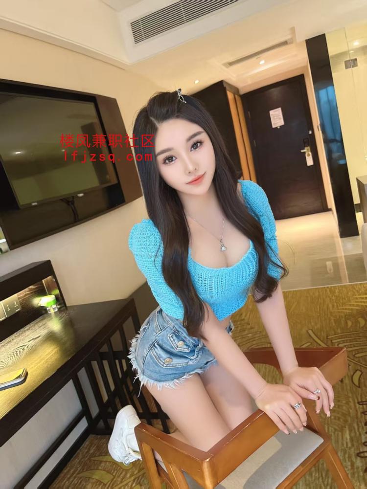 极品御姐卡哇伊身体S曲线，皮肤嫩出水