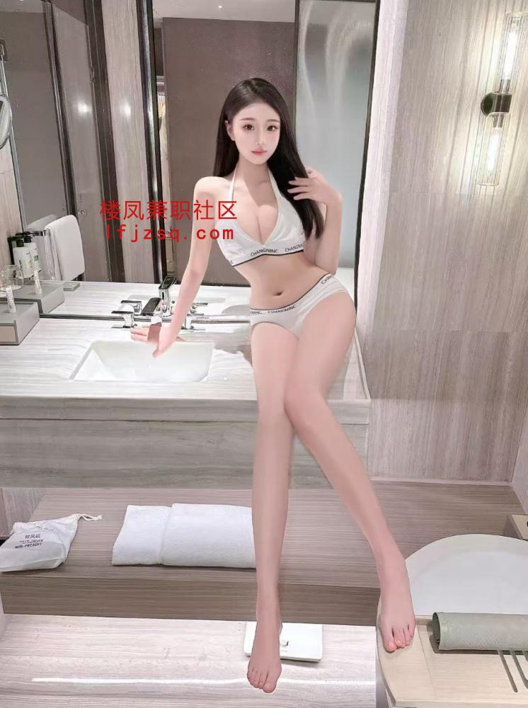 单纯00后小妹S身材御姐