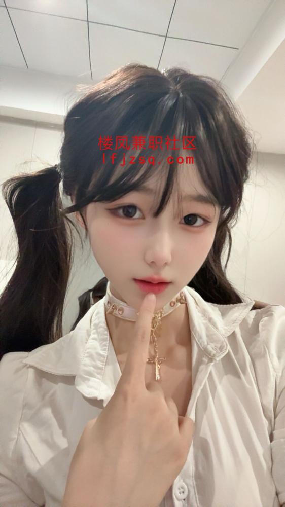 福州大奶御姐反差性欲强各种姿势