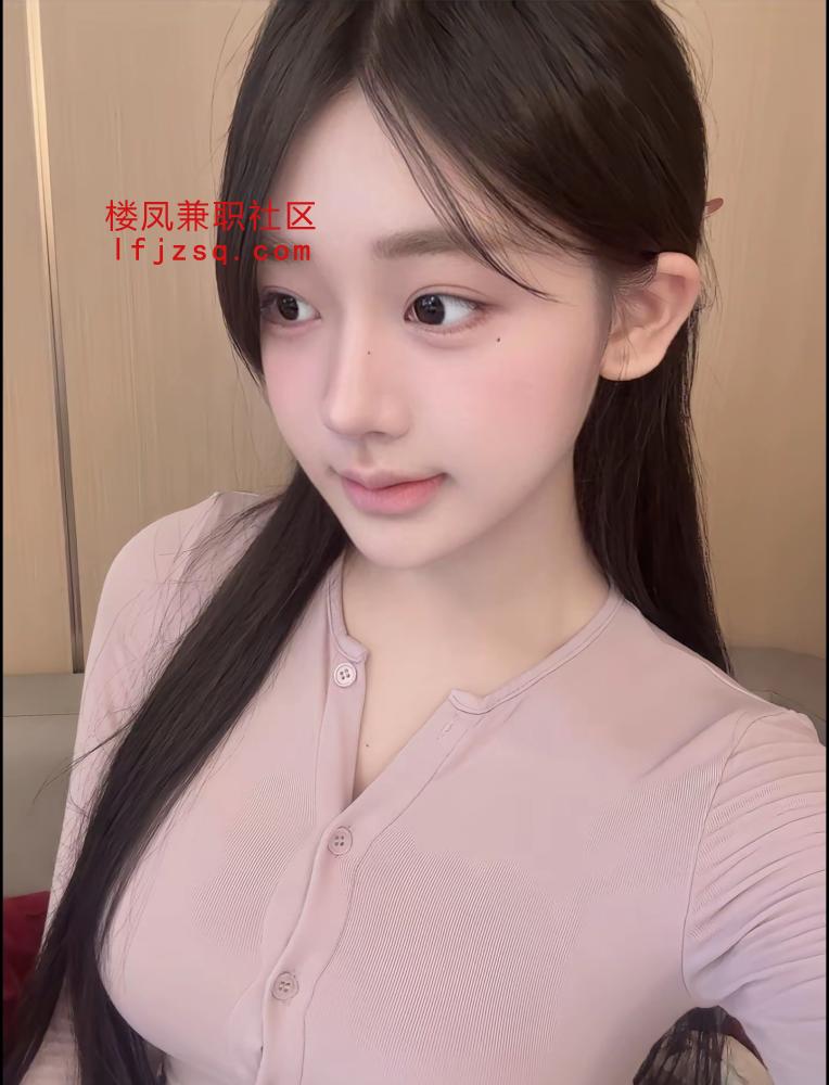 惠州妹妹粉嫩紧致天然大胸翘臀。