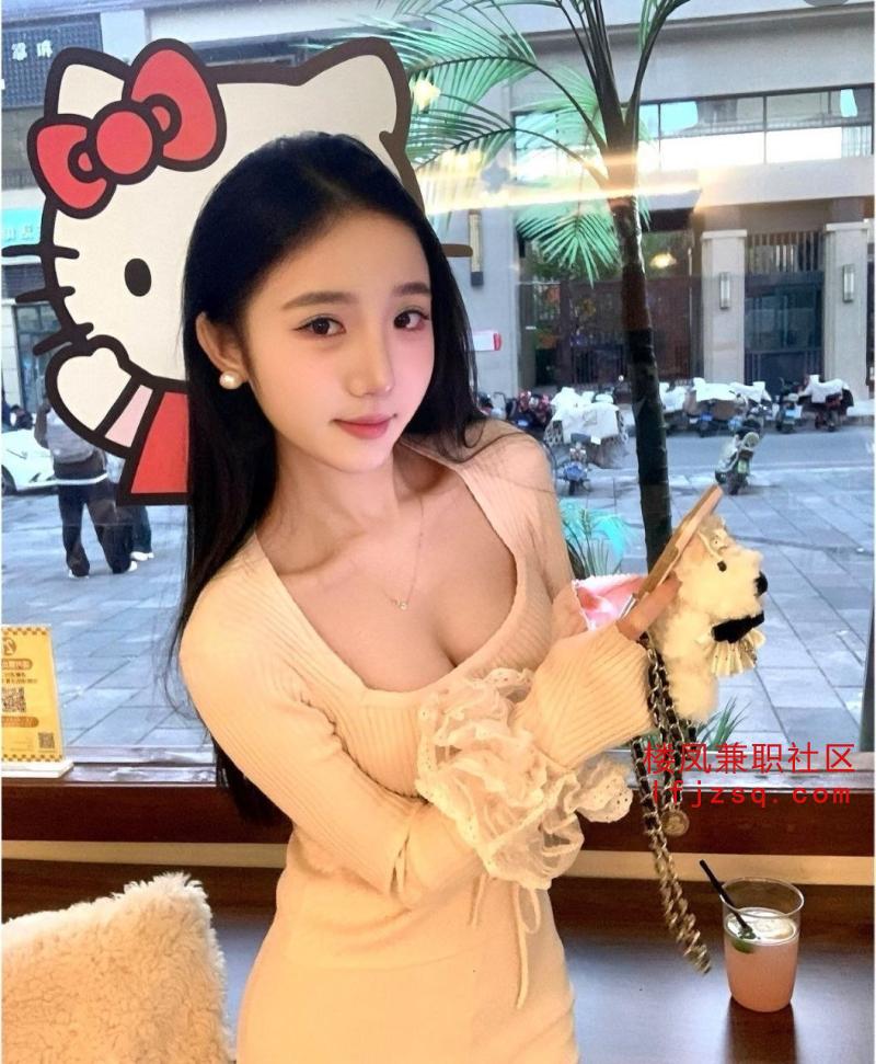 昆明性感外围妹子肤白貌美掌中b圆臀粉嫩逼