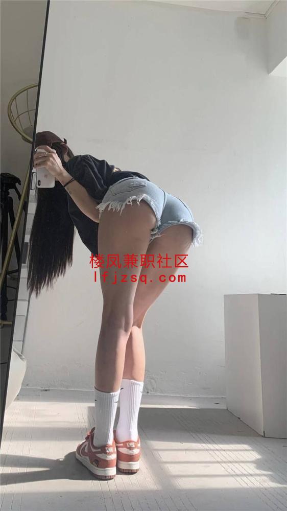 成都肤白长腿尤物水多淫叫高潮会夹