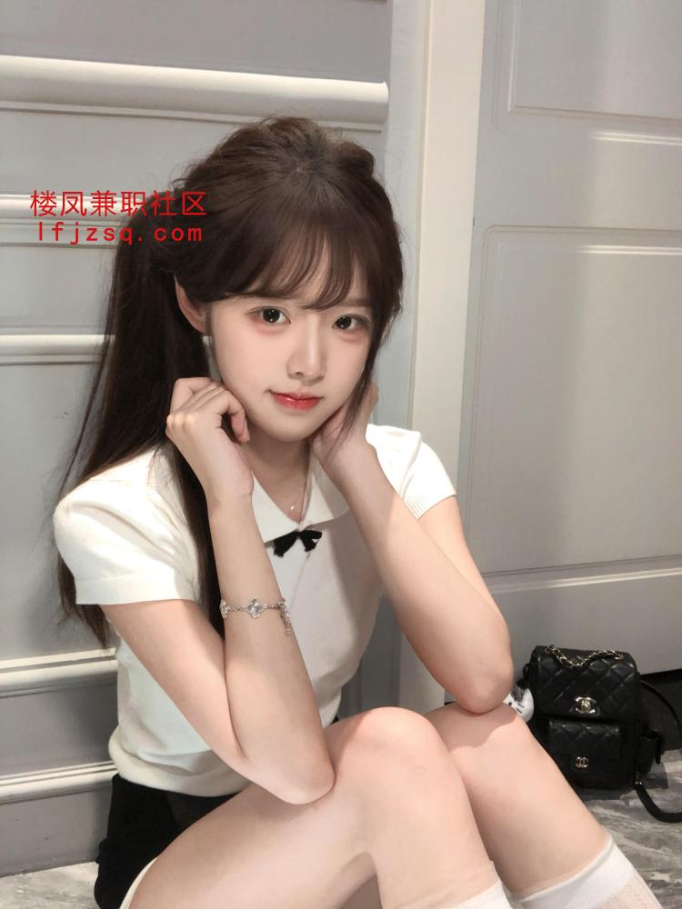 情绪价值拉满主动贴贴抱抱
