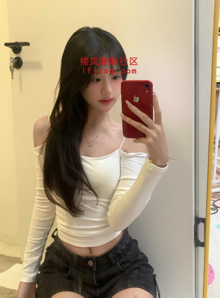 瑜伽老师兼职姿势多很温柔