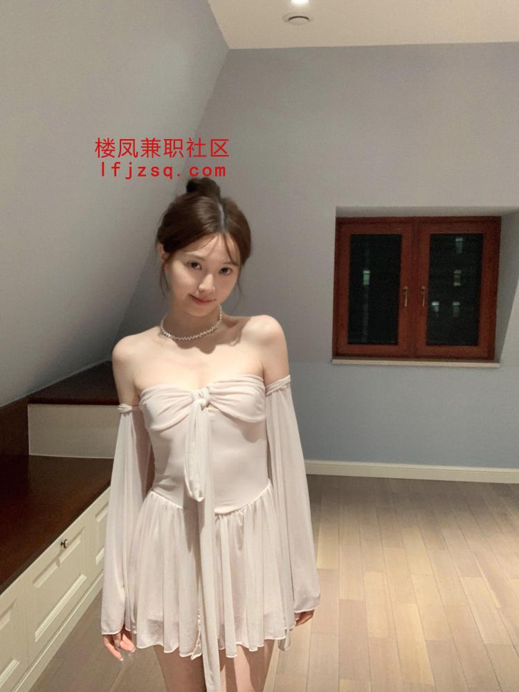 实惠清纯大甜妹粉穴很紧泻火