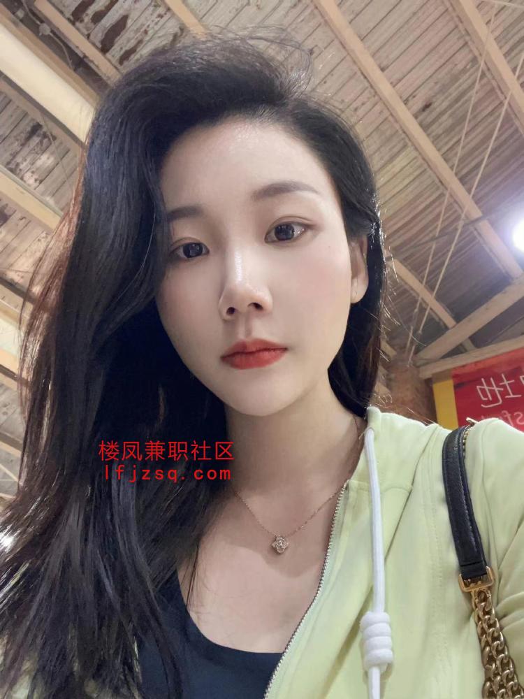 禅城性感嫩逼边操边喷淫水