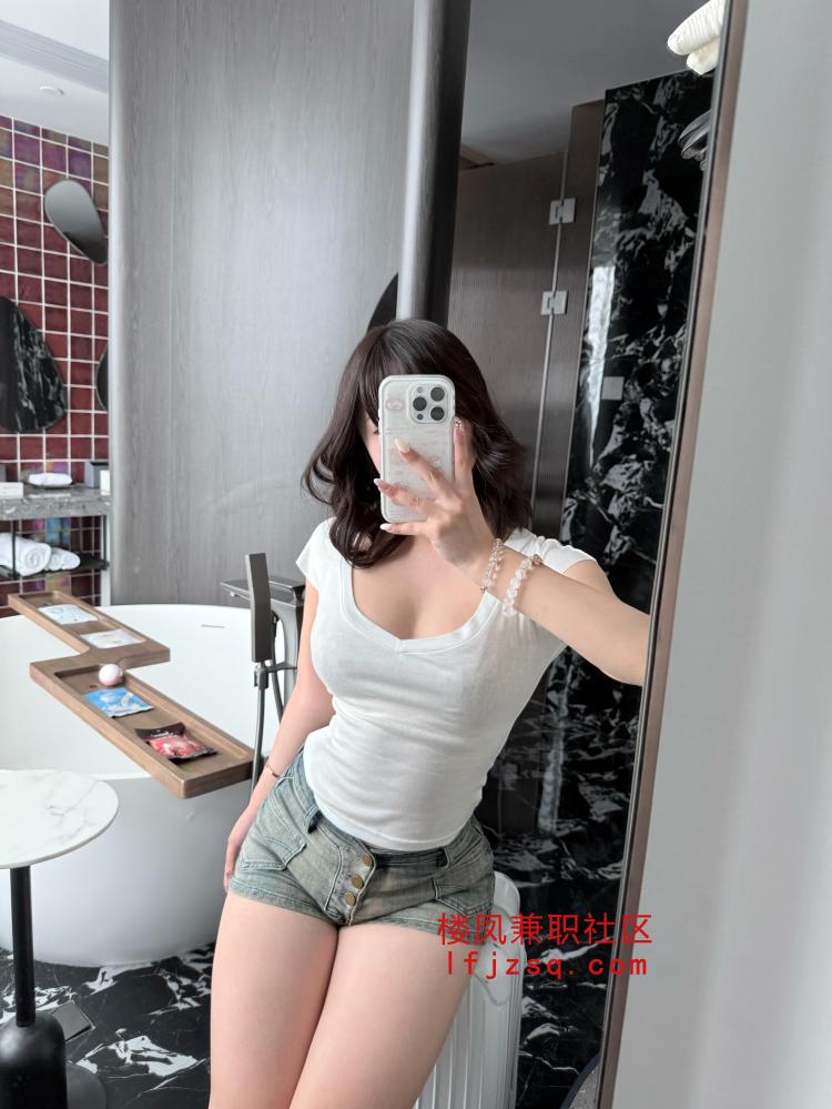 温柔小姐姐翘臀声音超嗲