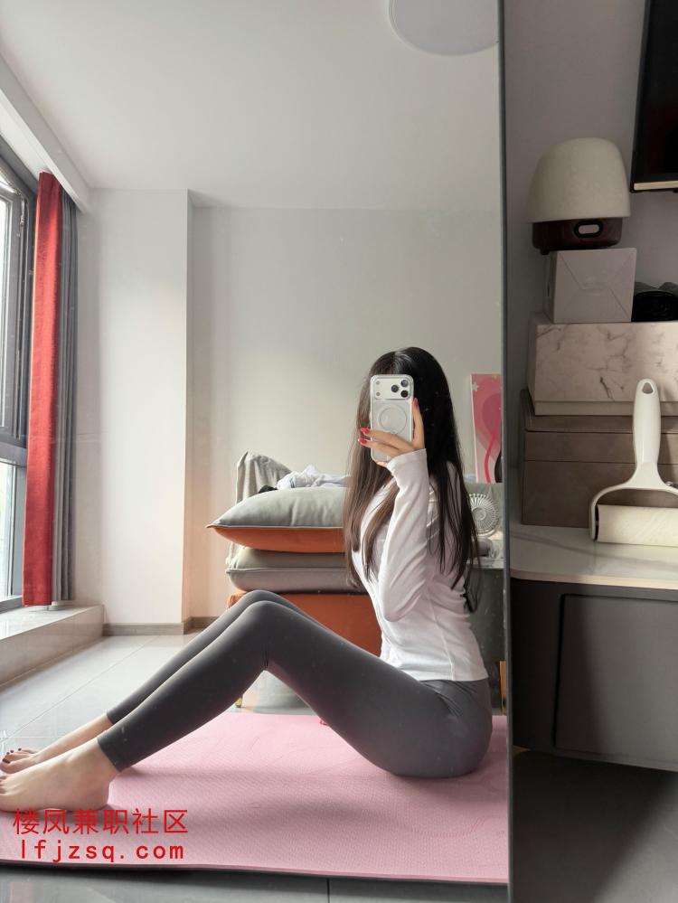 深圳性感白虎丝袜妹妹