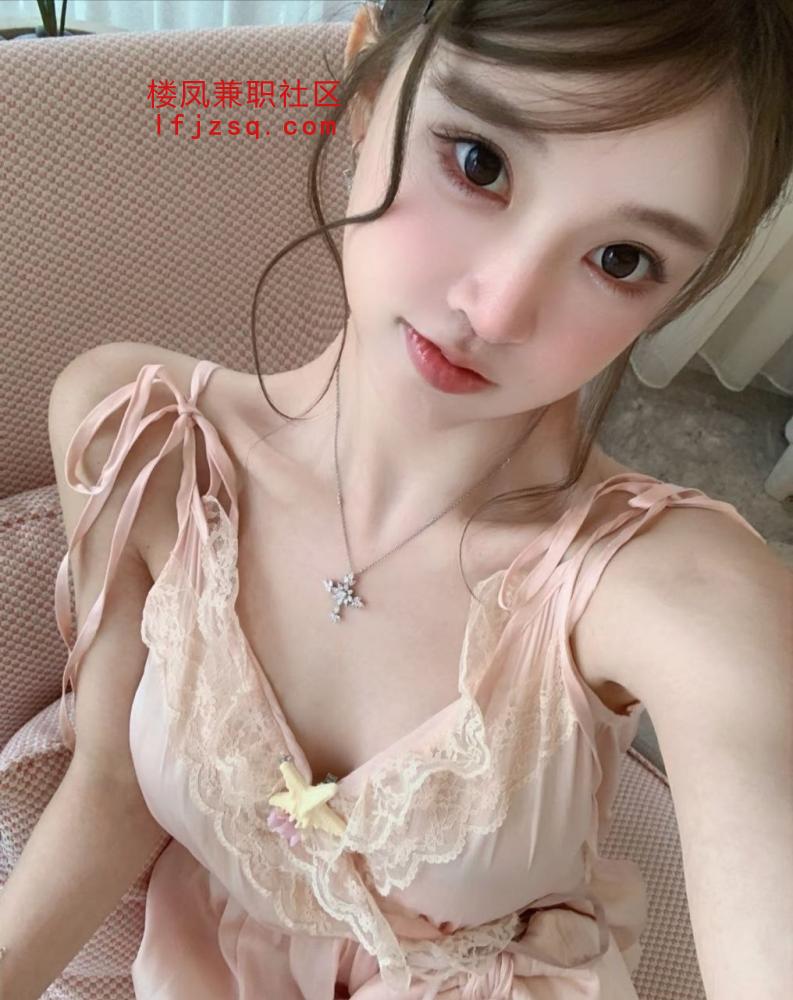 瑜伽老师兼职姿势多很温柔