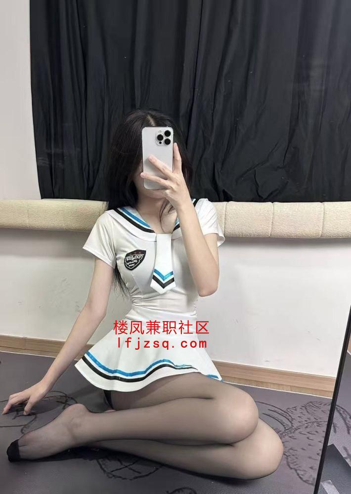 天津市风趣性感美女