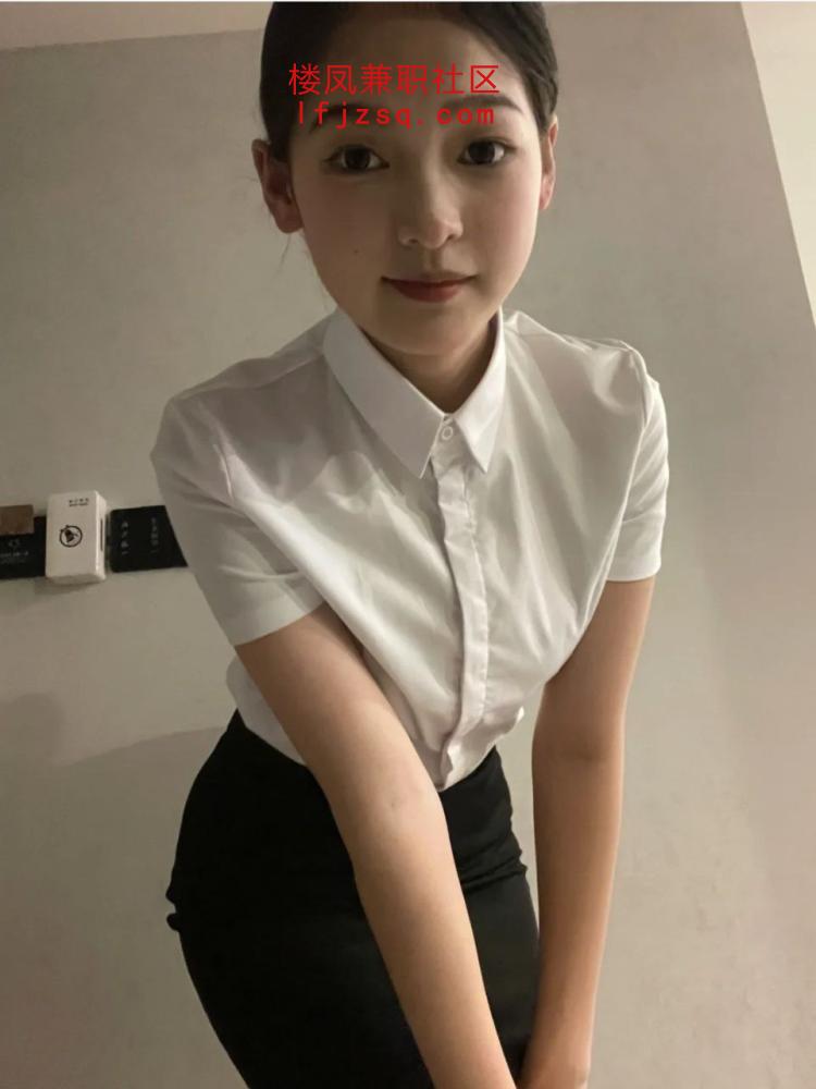 郑州性感大胸白虎御姐足交