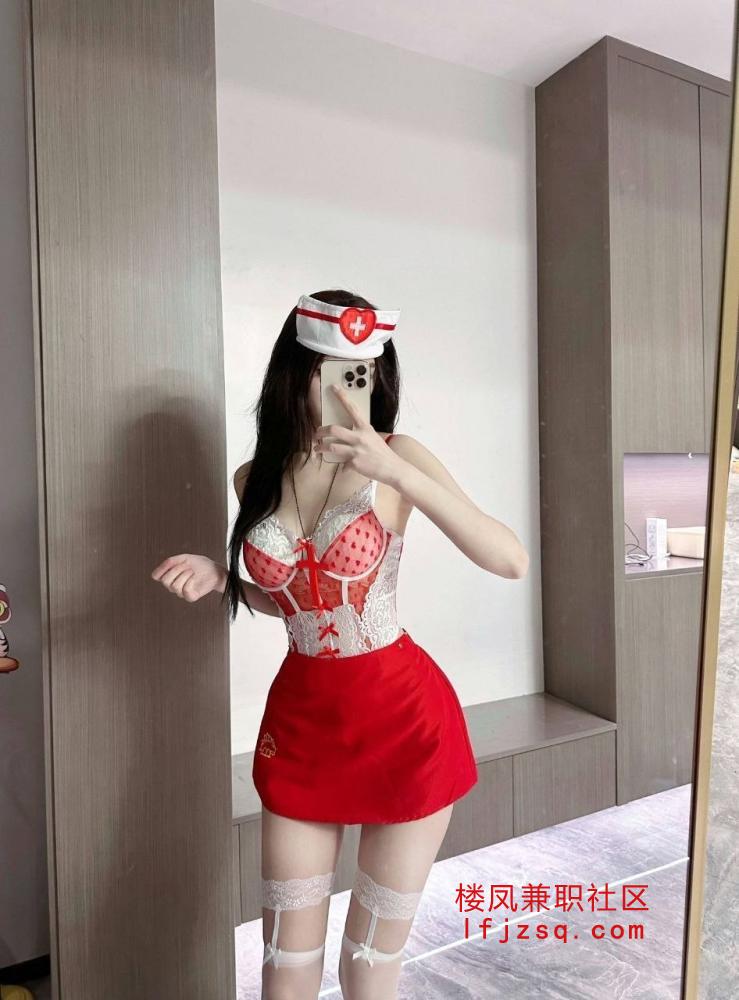 包头下海兼职性感翘臀欲姐丰满妖娆性欲极强