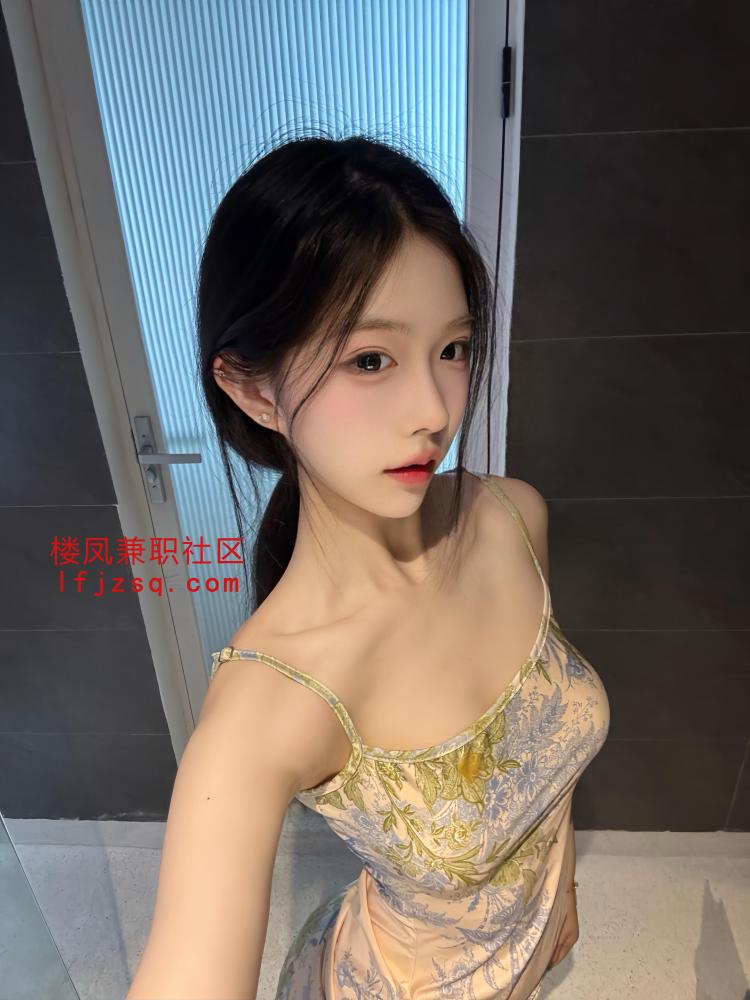 粉嫩水汪汪带些娇羞会说你轻点哦