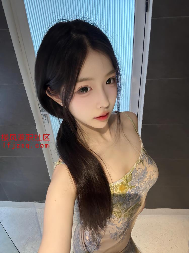粉嫩水汪汪带些娇羞会说你轻点哦