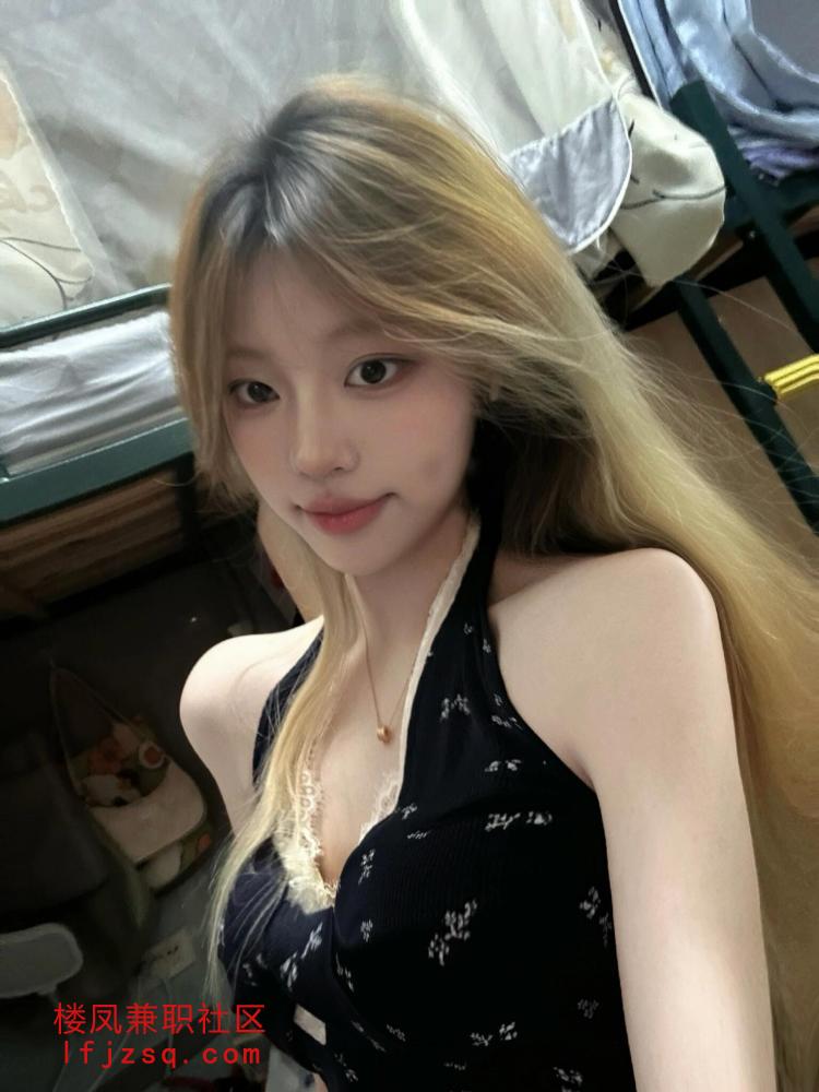 兼职小妹三点粉小穴嘴巴都很紧