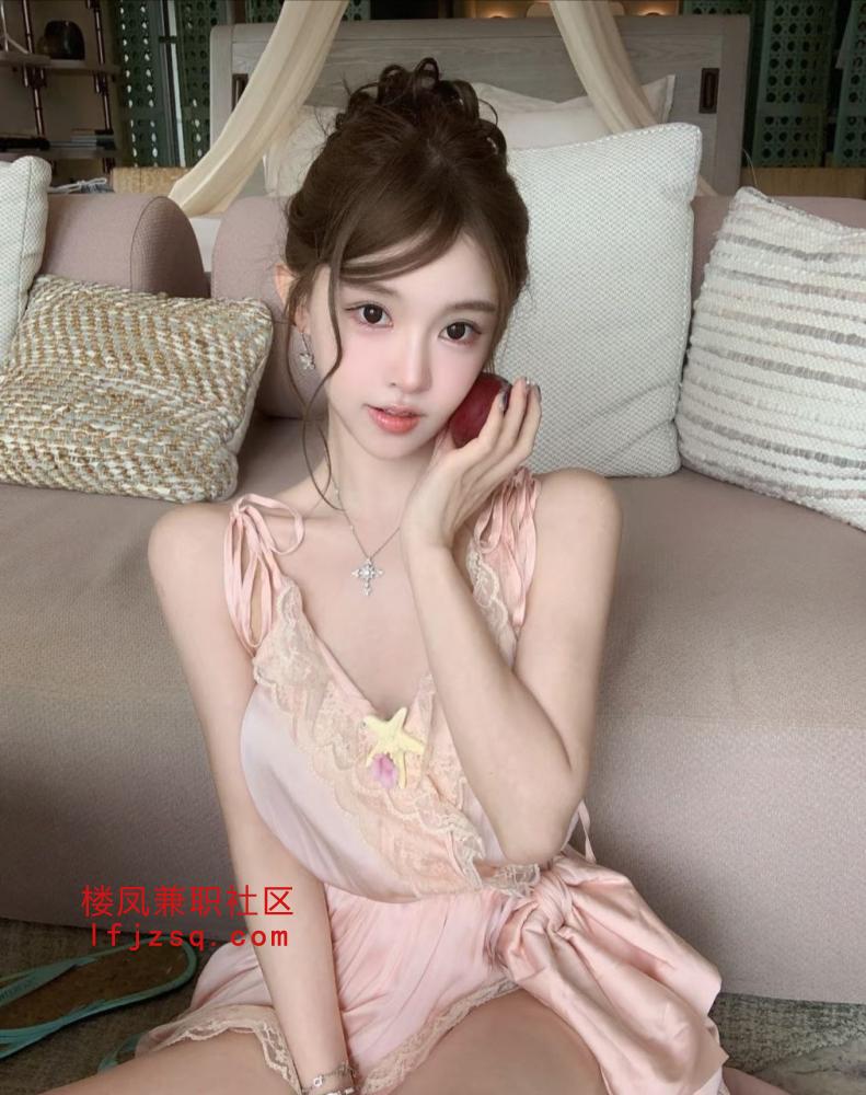泉州嫩妹白虎小穴夹得爽翻天