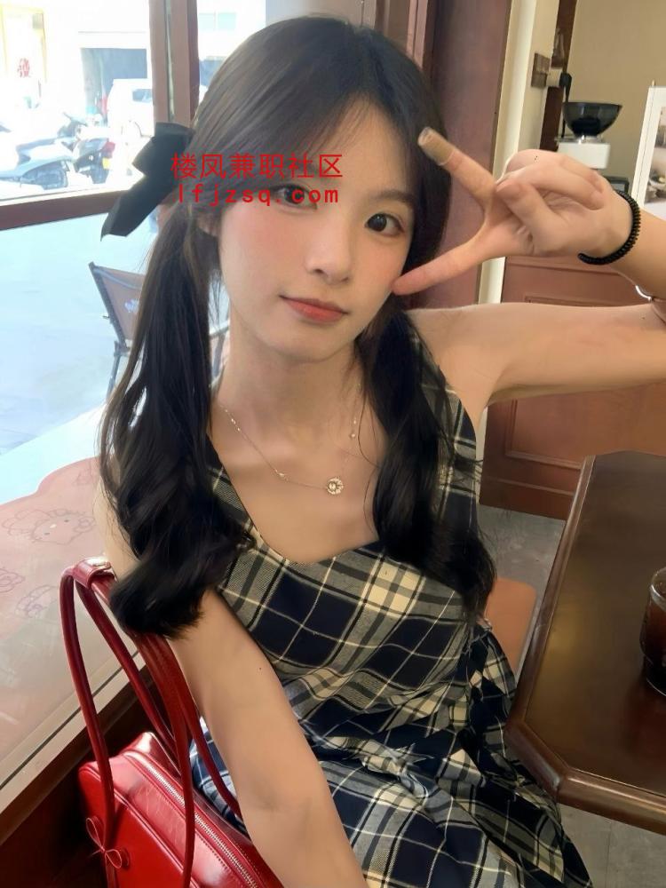 长沙白嫩大奶妹桃子