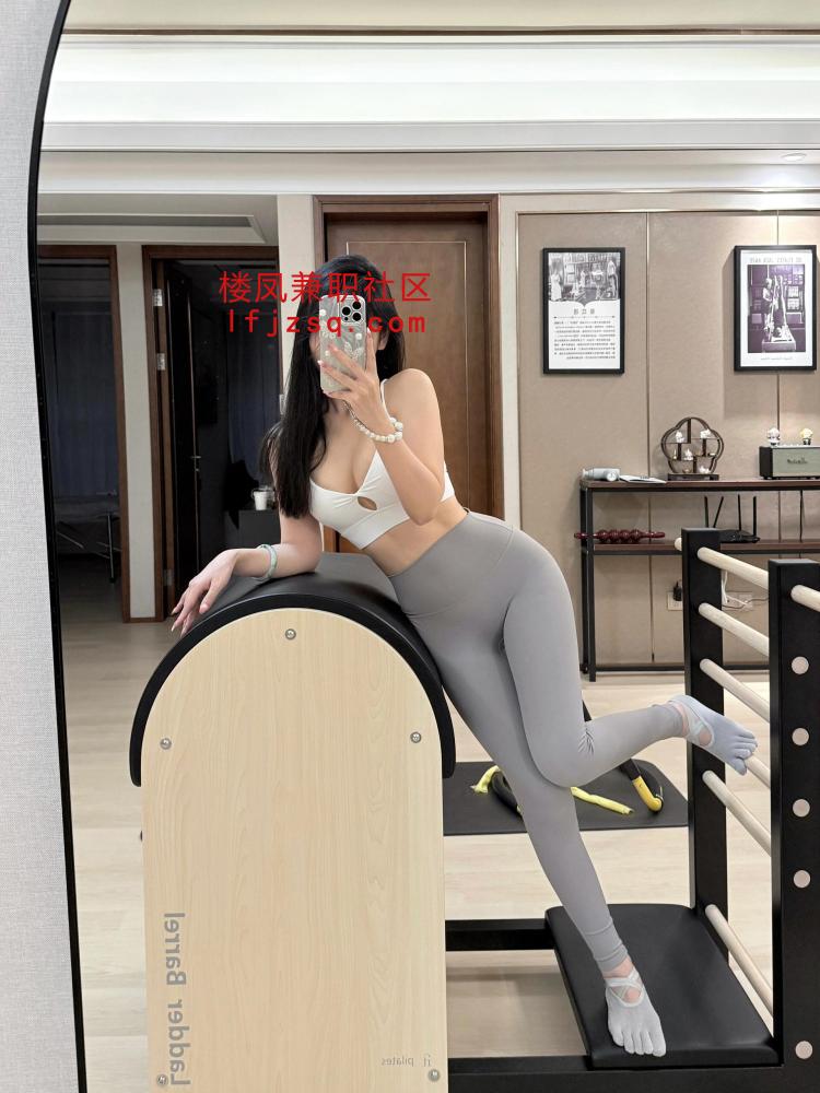 内江粉嫩蜜桃妹妹多汁敏感