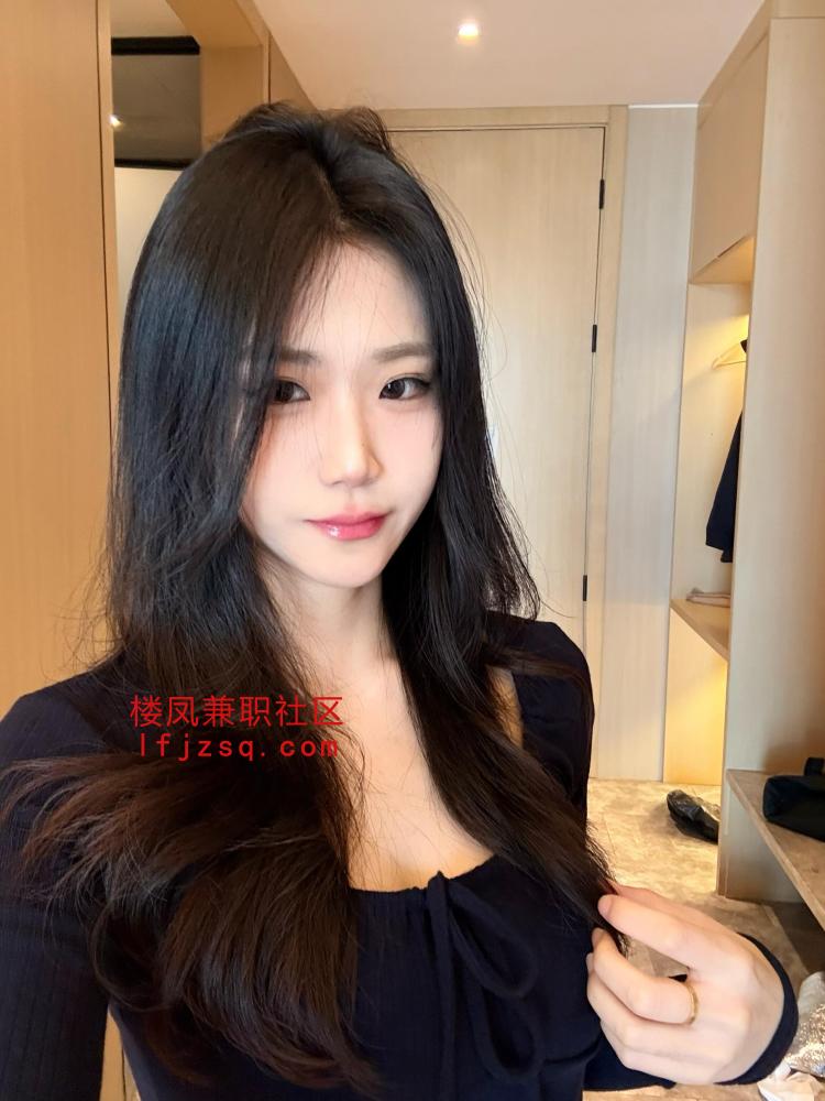 拉萨粉嫩巨乳白虎妹兼职下海