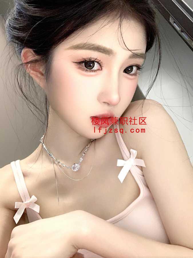 乳头粉嫩一摸就出水的妹妹