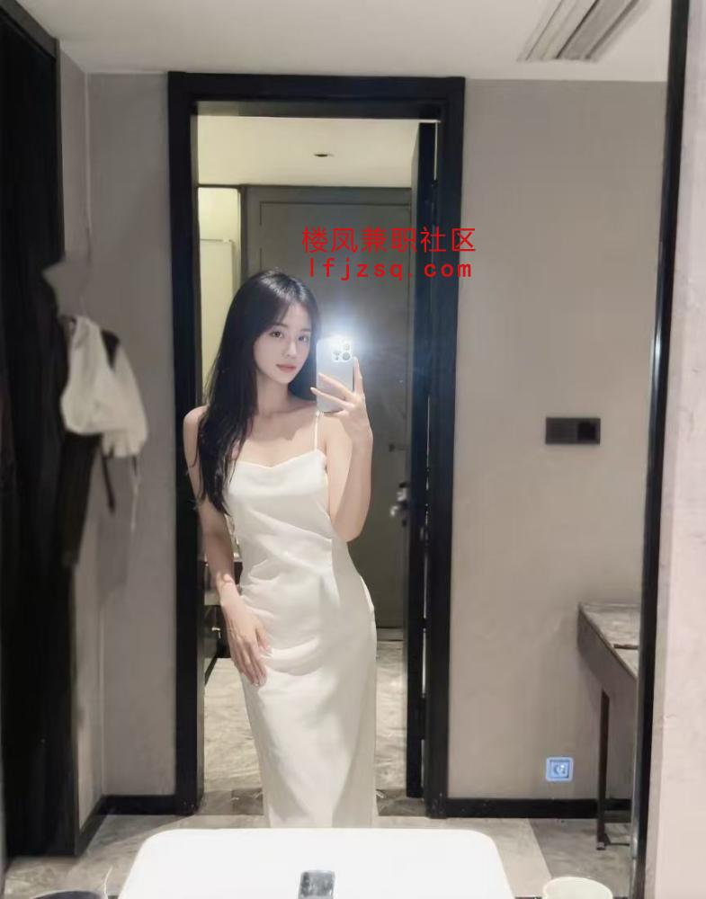 大胸性感少妇