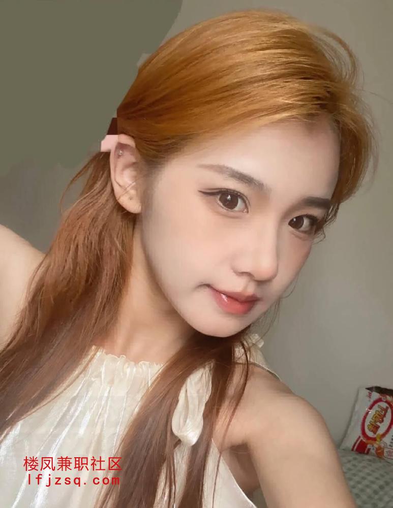 嫩妹主动贴心且身材好