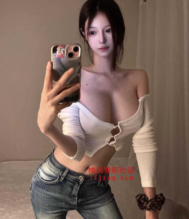 温州性感妹子身材格外高挑前凸后翘的身姿
