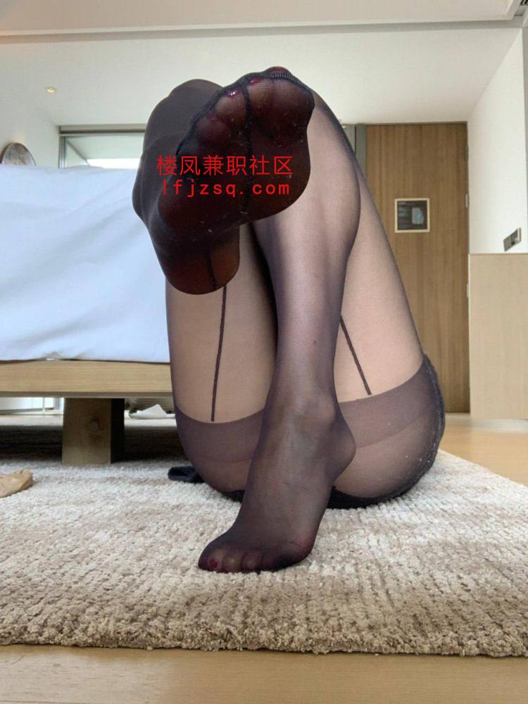 蚌埠市嫩妹高颜超粉嫩完美翘臀大长腿