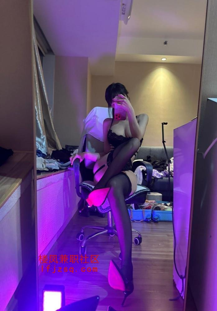 佛山诱惑少妇（莞式一条龙）