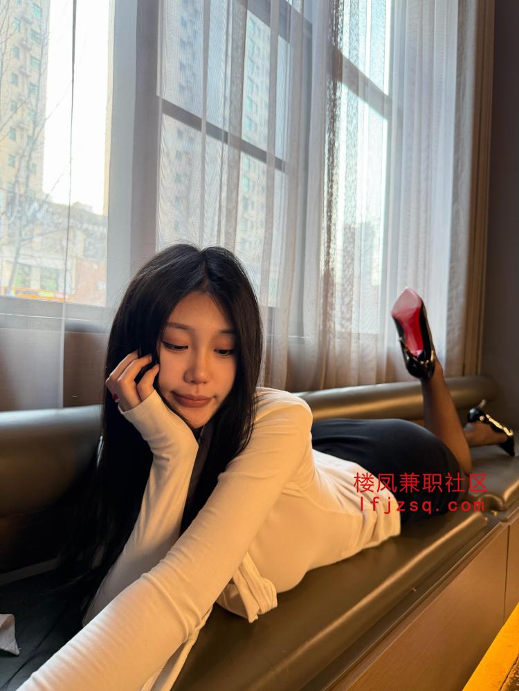 临港00后下海太紧太粉嫩了