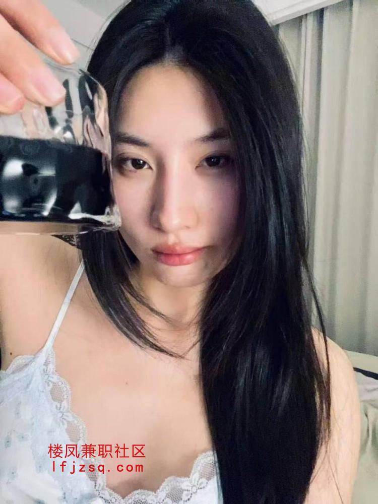 大胆去尝试这个妹妹 到定位本人亲自接见