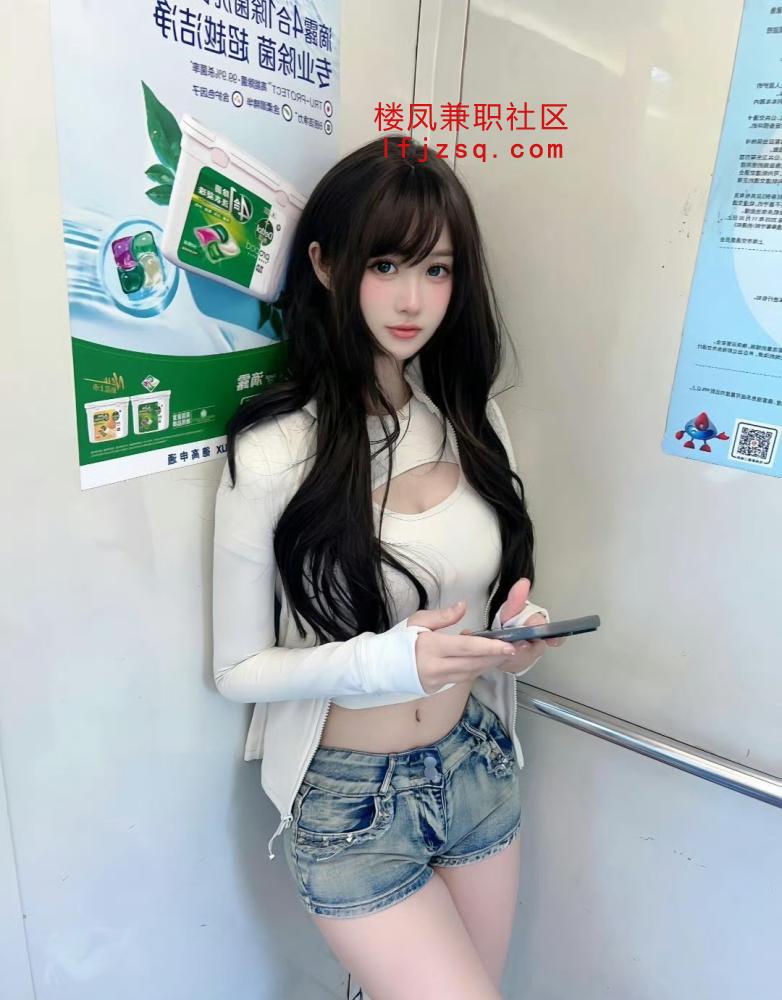 00后娇嫩小骚逼