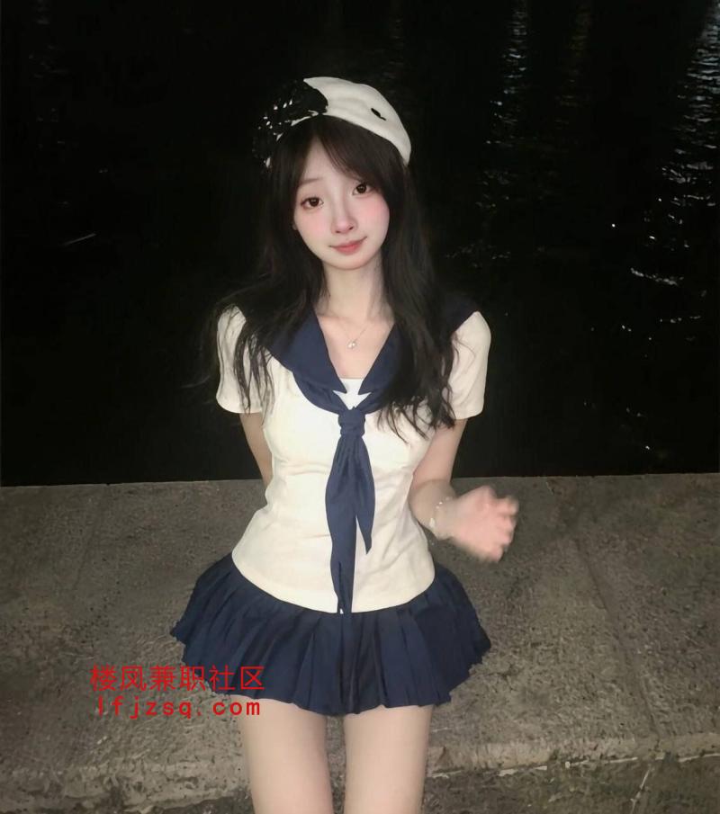 临沧172梨形身材甜妹约呗