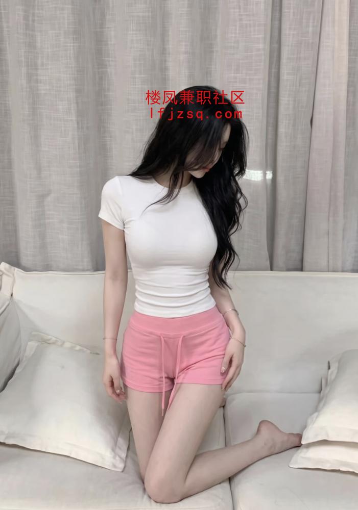 张家港第一极品嫩妹，水多性感逼紧  可外
