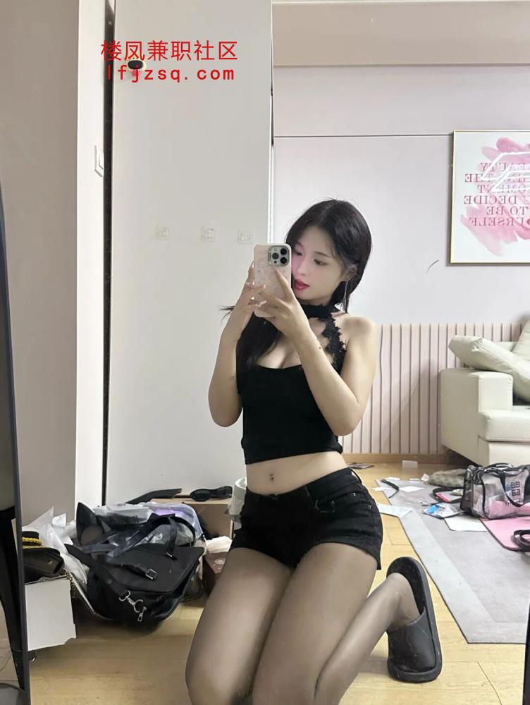 河西极致诱惑嫩鲍紧致多汁的小软妹