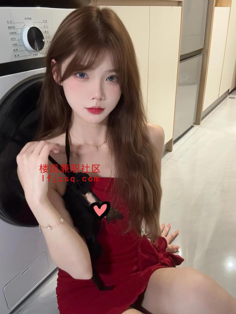 极品骚穴身材S嫩逼夹的好紧