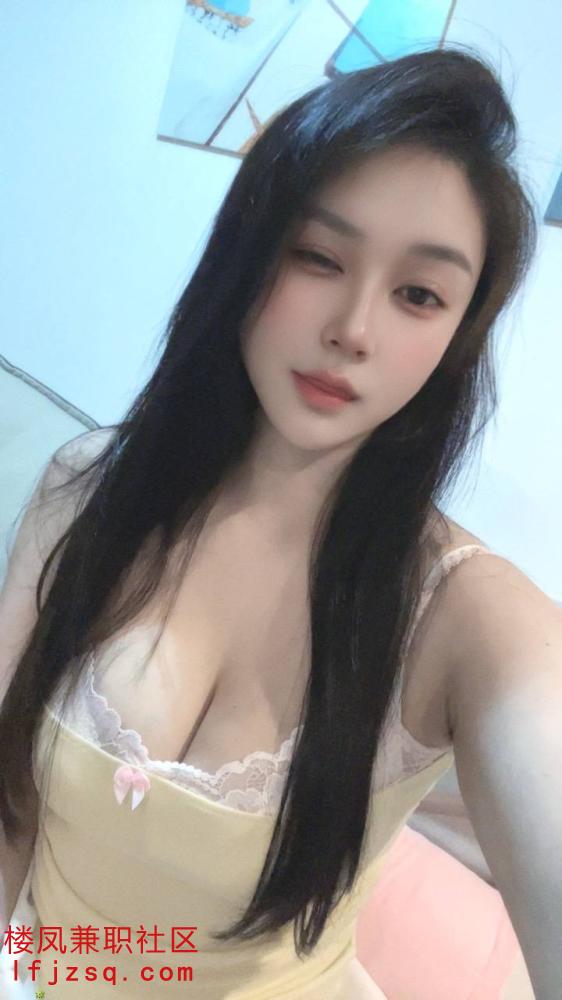 东莞纯欲大胸妹，看到就想要