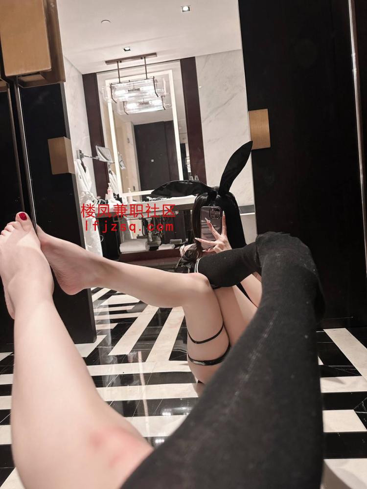 浦东兼职小嫩妹敏感体质粉嫩小穴高潮夹紧
