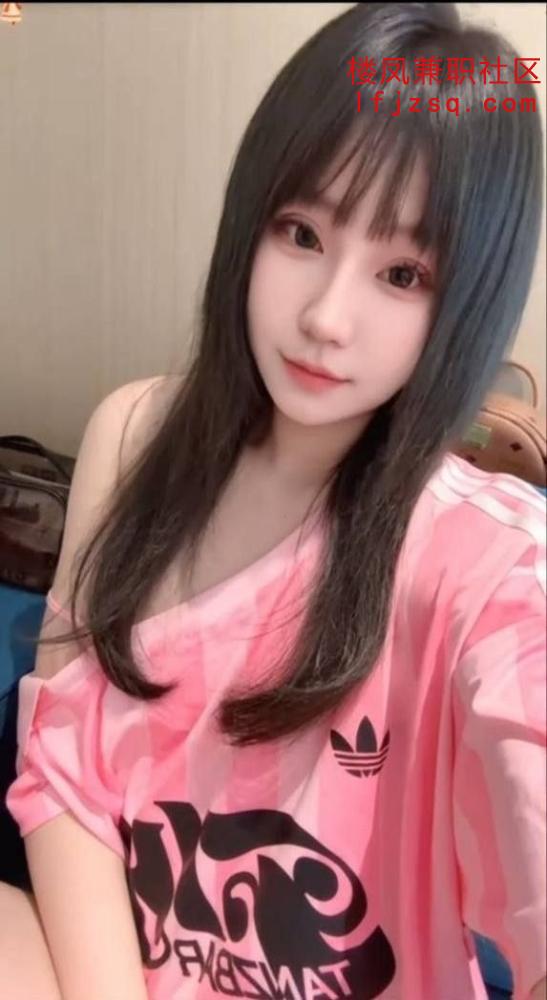 南京文静性感尤物兼职小姐姐
