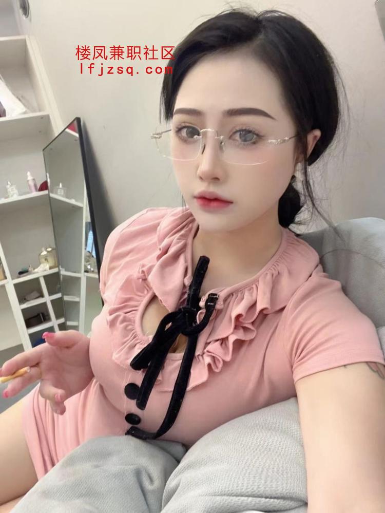 性感温柔妩媚多姿姐姐