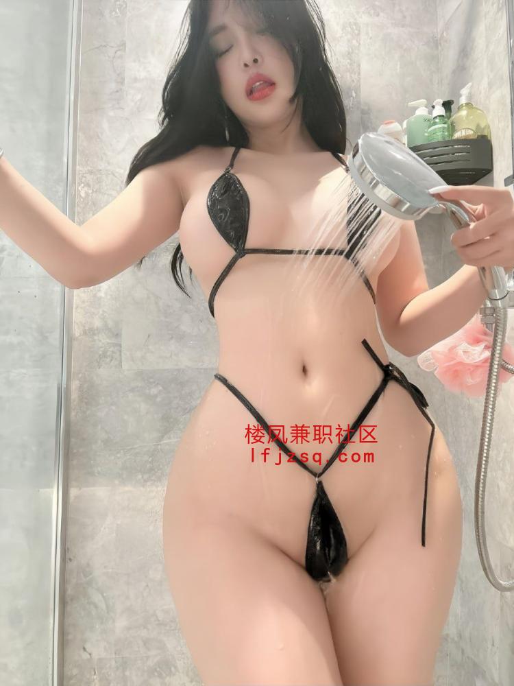细腰大长腿御姐
