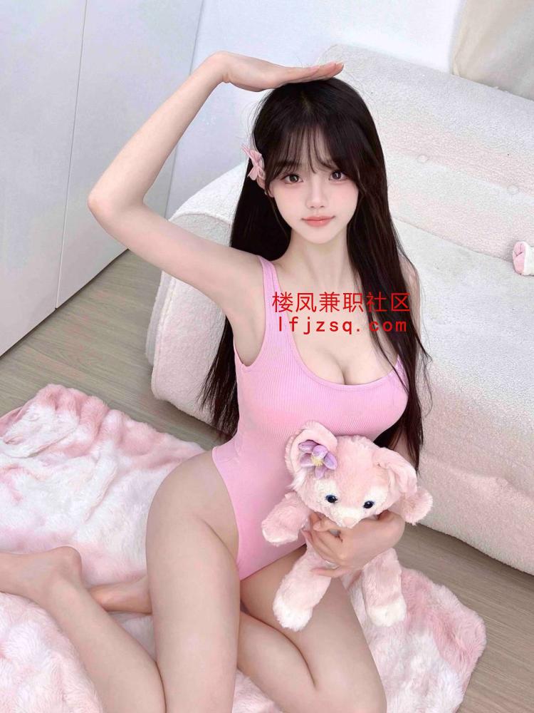 呼市极品反差小骚货会吸会夹可三通