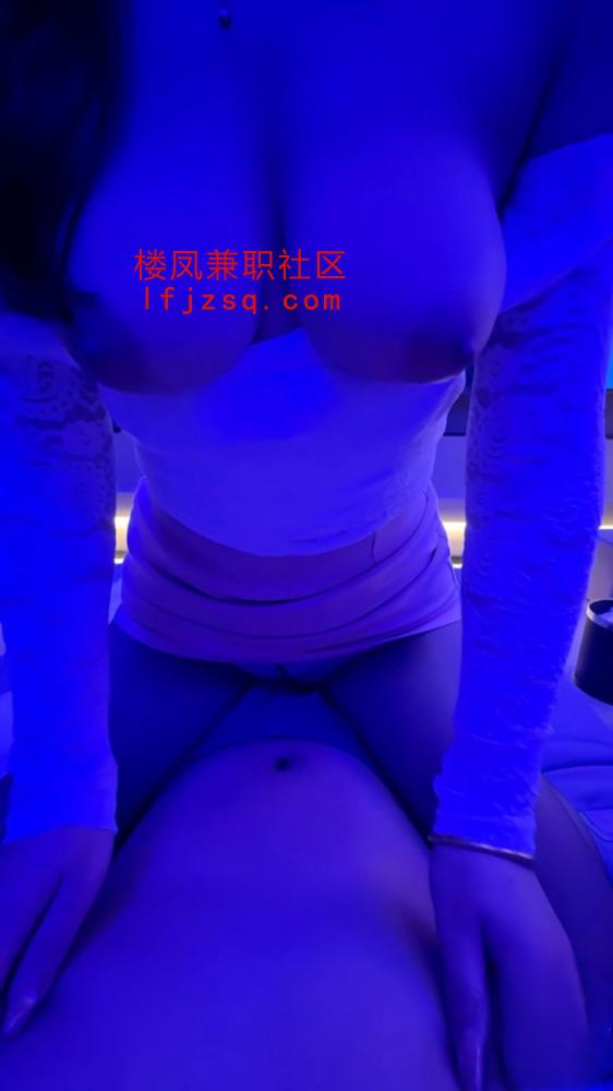 包头身材惹火骚妹