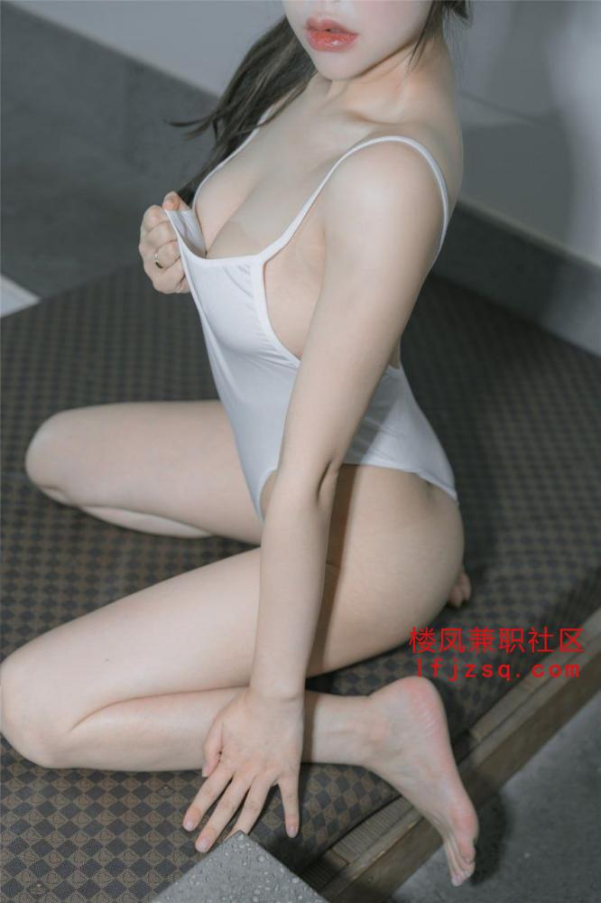 北京清纯极品反差粉逼淫水多又纯又骚