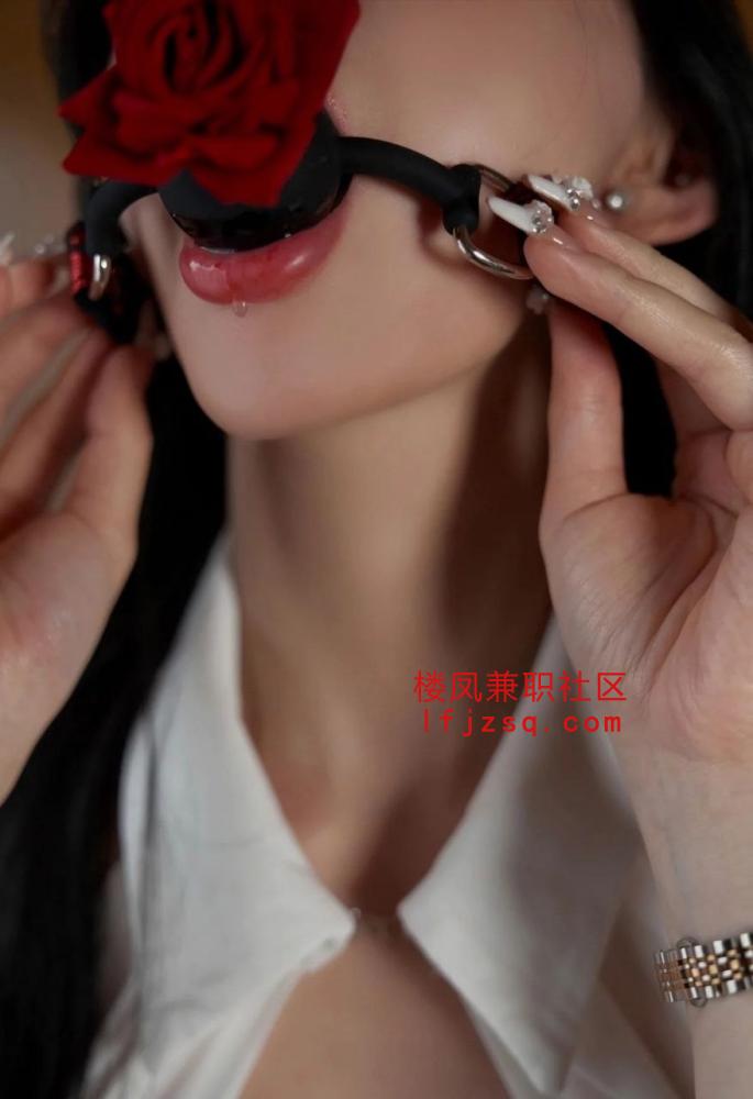御姐肉丝淫穴多汁一线天温柔体贴