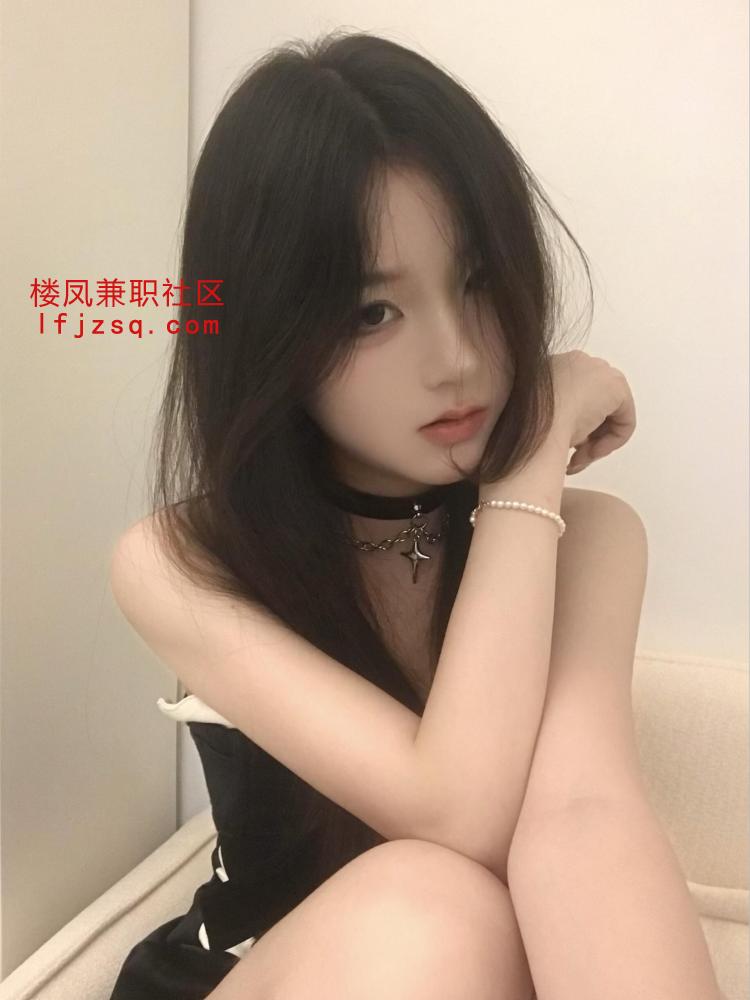 纯欲小花蕾粉嫩多汁