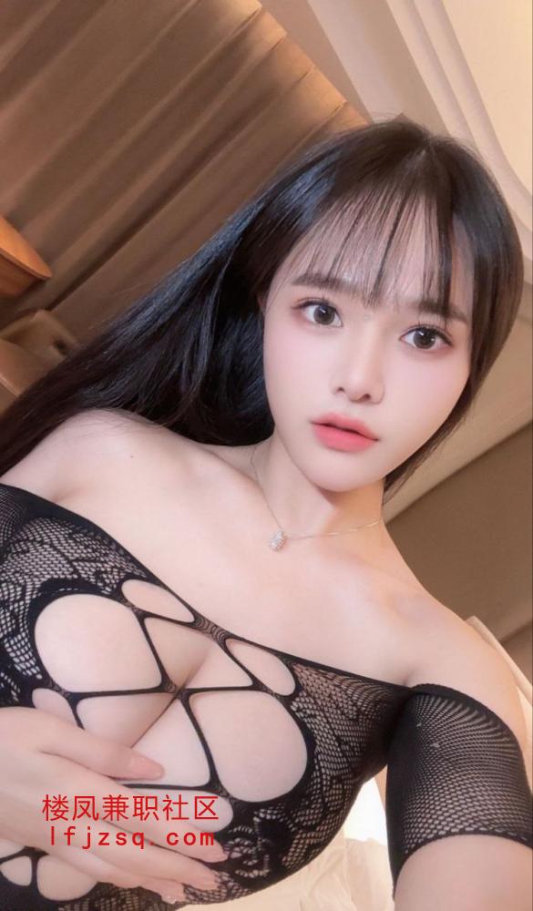 宜宾反差少妇感鲍鱼逼粉嫩潮喷可深喉