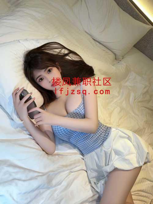爆乳蜜桃臀眼镜浪婦