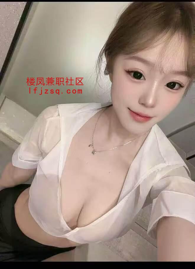 水润紧致蜜桃臀妹妹