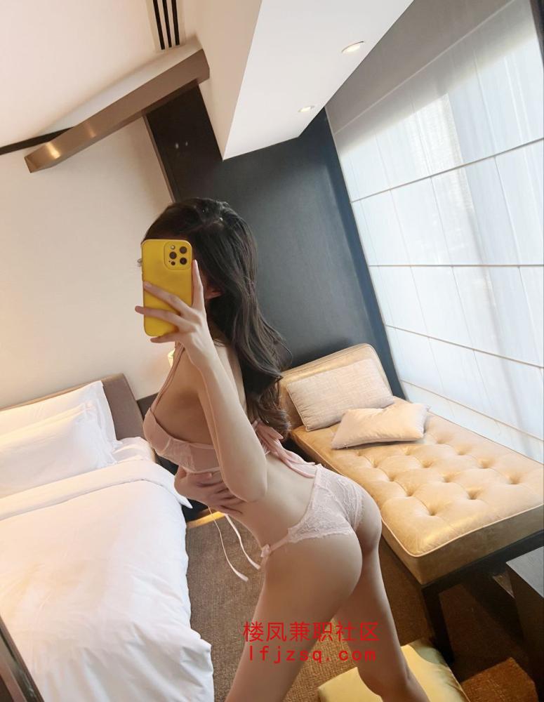 武汉极品鲜嫩无毛鲍鱼兼职小妹